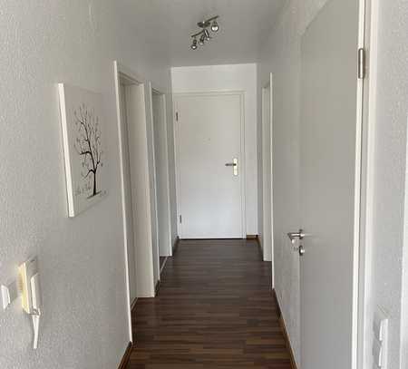 Modernisierte 3,5 Zimmer Whg mit EBK in Reutlingen