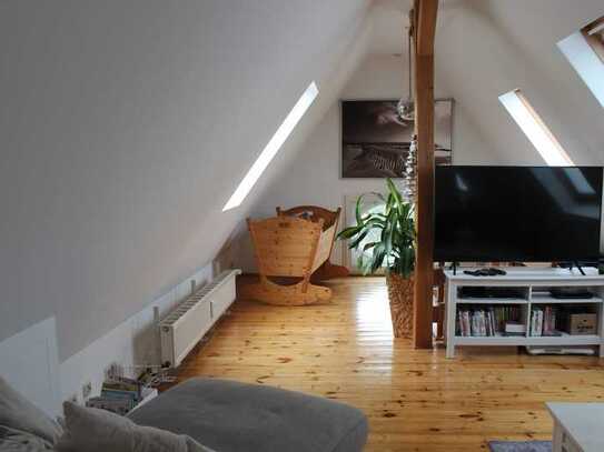 Wunderschöne Maisonette-Wohnung mit vier Zimmern und Blick auf den Michaelsberg.