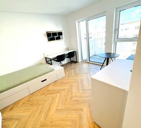 Balkon zum Innenhof! Neubau, direkt in Adlershof, möblierte Wohnung mit EBK!!!