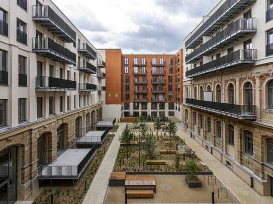 Ab Oktober: schöne 2-RW mit Balkon und EBK