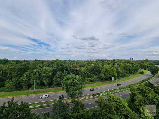 Seltene Gelegenheit: 80m² große 3-Zimmer Whg. Blick auf Düsseldorf