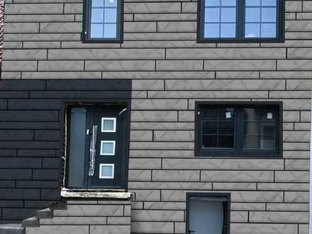 Erstbezug nach Sanierung: freundliches Haus mit sechs Zimmern in Leinefelde-Worbis