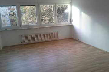 Exklusive 2-Zimmer-Wohnung mit Balkon in Pforzheim/Sonnenhof