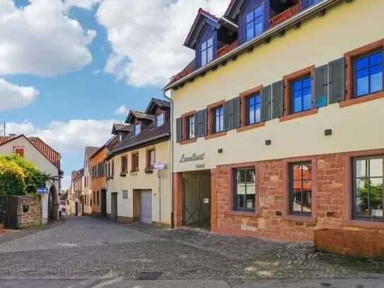 Florierendes Hotel im touristischen Wein- und Luftkurorts St. Martin, Südliche Weinstraße