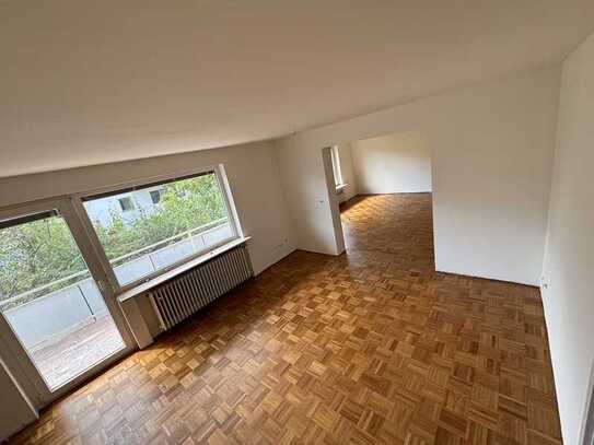 Exklusive 6-Zimmer-Wohnung mit gehobener Innenausstattung mit Balkon in Marbach am Neckar