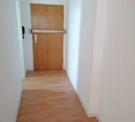 2 Zimmer, 75qm helle Etagenwohnung Mannheim Neckarstadt Ost