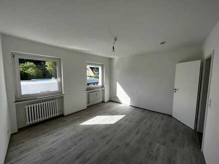 Schöne renovierte 3-Raum-Wohnung mit Balkon in Ennepetal Homberge