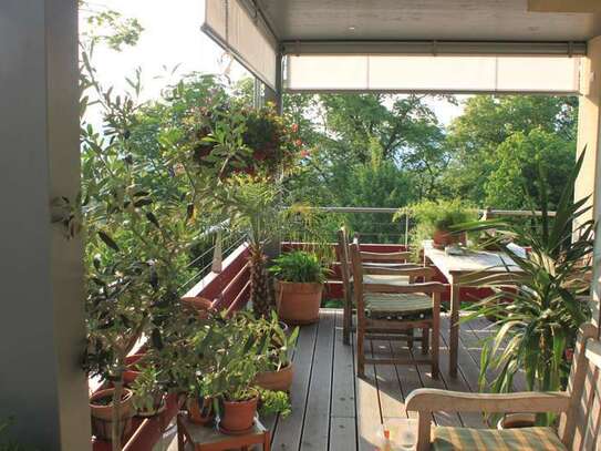 Großzügige 5-Zimmerwohnung in sonniger Ruhig-Grünlage mit Blick über Jena im Kernbergviertel