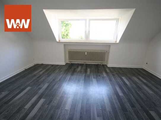 3 Zimmer Wohnung im Dachgeschoss ohne Balkon neu zu vermieten!