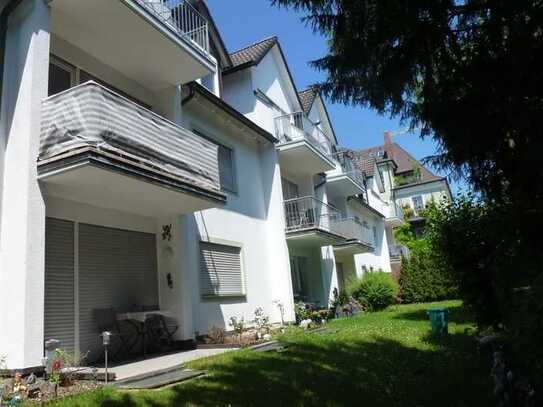 1-Zimmer Apartment in Bestlage; Bad mit Tageslicht; große Terrasse mit Garten