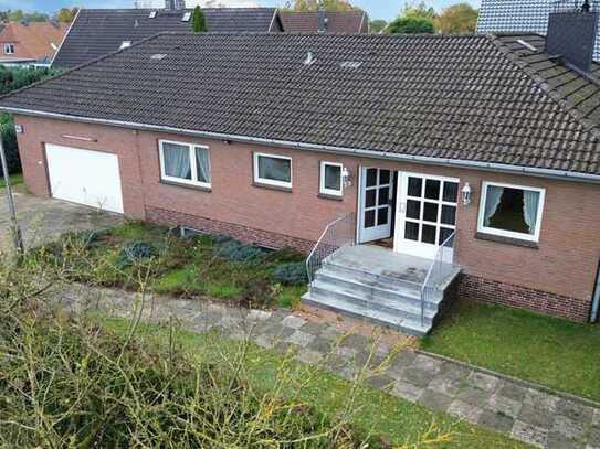 Massives Einfamilienhaus mit Wohnkeller und Garage