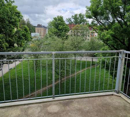 Lutherviertel / 4 Zimmer mit Balkon