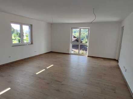 Erstbezug mit Balkon: schöne 3,5-Zimmer-Wohnung in Weikersheim
