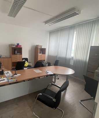 moderne Wohnung über 2 Etagen in Hacheney! Auch als Bürofläche geeignet