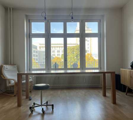 3 Zimmer Altbauwohnung im hippen Baudenkmal - mit atemberaubenden Blick