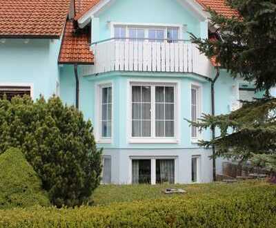 Schönes Haus Dreifamilien-Haus als DHH mit acht Zimmern in Rot am See