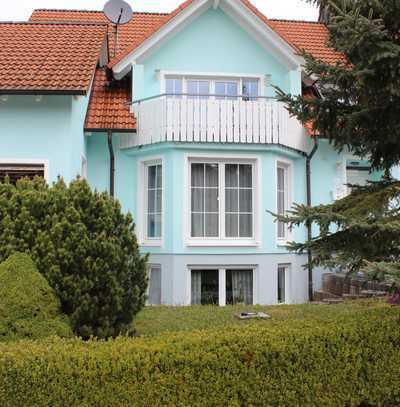 Schönes Haus Dreifamilien-Haus als DHH mit acht Zimmern in Rot am See