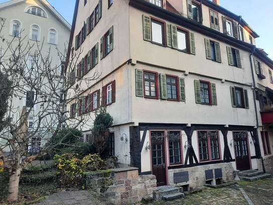 Schöne 4-Zimmer-Wohnung mit Blick auf die Burg Esslingen