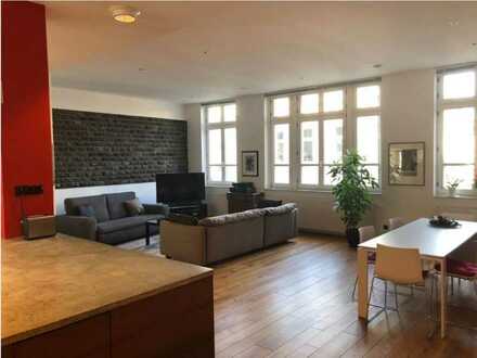 Wünderschöne, Stilvolle 3-Zimmer-Wohnung mit EBK in Bevorzugter Lage im Zentrum von Bonn