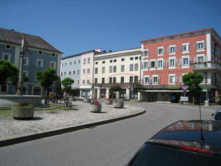 Wohn- und Geschäftshaus in Laufen direkt am Marienplatz