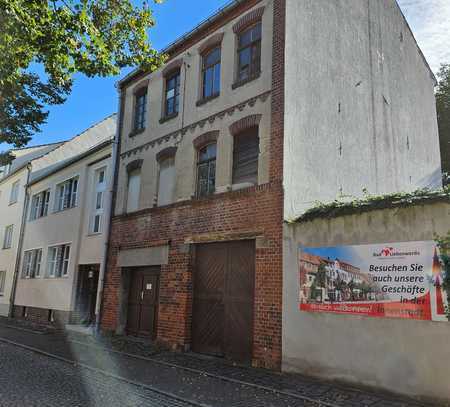 Zentrale Lage in Bad Liebenwerda , hier kann man viele Geschäftsideen umsetzen.