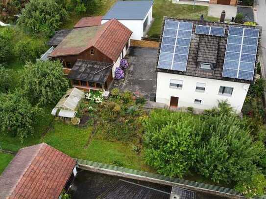 Erstbezug nach Sanierung: Freundliche 3,5-Raum-EG-Wohnung in Fensterbach incl großen Garten