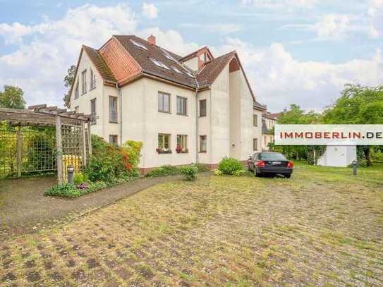 IMMOBERLIN.DE - Toplage! Großzügige Wohnung mit Südloggia, Terrasse + Pkw-Stellplatz