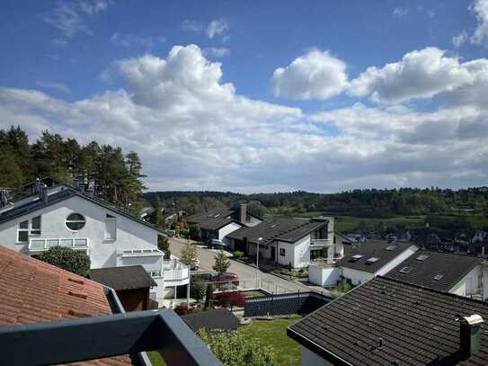 Großzügige 2 Zimmer - Wohnung mit Ausblick über die Dächer von Aidlingen Dachtel