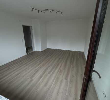 Geräumige 1-Zimmer-Apartement mit Balkon und Einbauküche in Bochum Weitmar-Mark