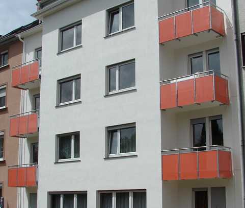 Schöne 3-Zimmer-Wohnung, mit 2 Balkonen, KA Südstadt-Ost