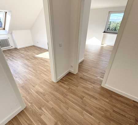 Luxus sanierte 4 Zimmer Wohnung - große Wohnküche