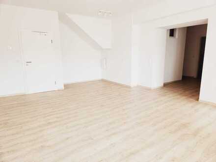 Helle 4-Zimmer-Wohnung mit hochwertiger Einbauküche in der City von Ahrweiler