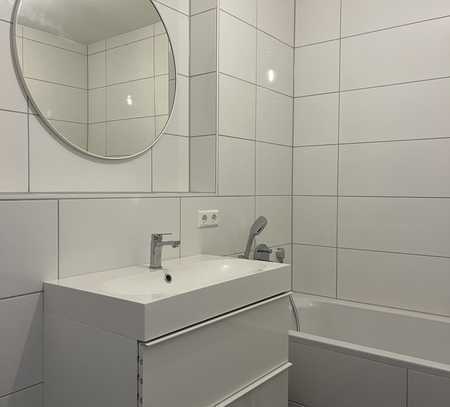 Geschmackvolle 3-Zimmer-Wohnung mit gehobener Innenausstattung mit EBK in Korntal Münchingen