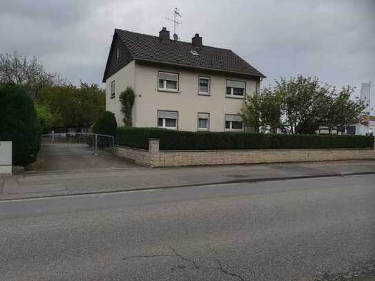 2 Familienhaus mit Gewerbefläche in Bad Bergzabern