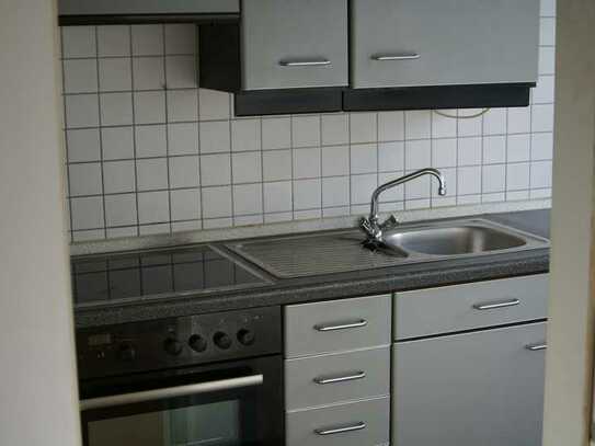 Preiswerte, gepflegte 2-Zimmer-Wohnung mit Einbauküche in Löhne