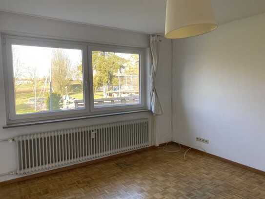 Stilvolle 1-WG-Raum-EG mit Balkon und EBK in Stuttgart