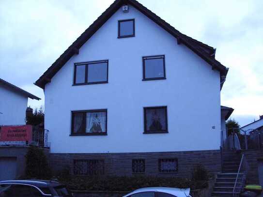 Geräumiges, preiswertes Ein-, Zweifamilienhaus in 53343 Wachtberg Villip