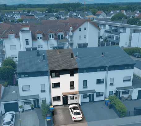 Familienfreundliches Reihenmittelhaus in Biebesheim mit Garten & Loggia; Nähe Rheinufer