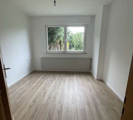 Neu renovierte 3- Zimmer Wohnung (EG) für max. 2 Personen mit neuer Einbauküche