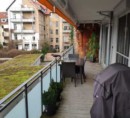 Neuwertige Wohnung mit drei Zimmern sowie Balkon und Einbauküche in Braunschweig