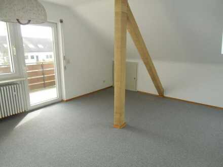Wörth: 3 ZKB Wohnung mit Loggia und Stellplatz