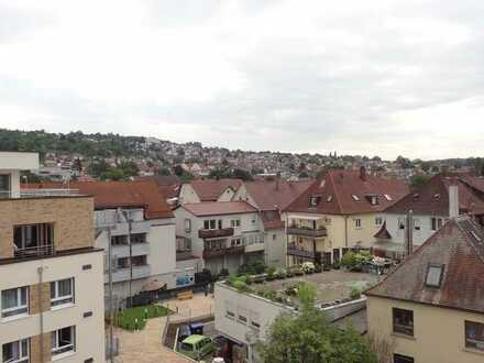 Penthousefeeling 3-Zimmerwohnung mit großer Dachterrasse in zentraler Lage