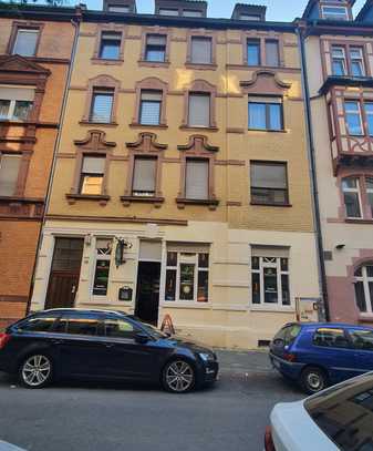 4. Zi.K.B.B. 1200,- € - 100 m² - im 3.OG.