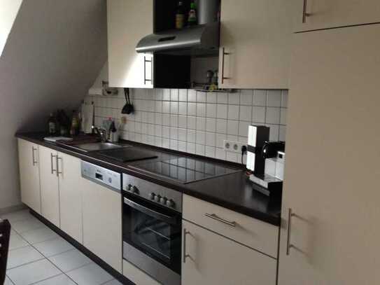 Schöne, helle Dachgeschosswohnung
