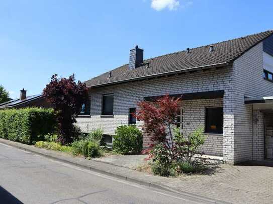 Freistehendes Einfamilienhaus mit Garage in Top-Lage von Kempen