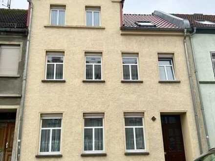 Reihenmittelhaus sucht Familienanschluss!