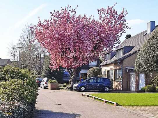 4-Familien-Haus ++ Mal was für Ihr ganz persönliches Familien-Wohnkonzept