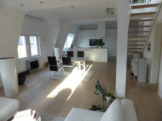 Exklusive 4,5-Zimmer-Maisonette-Wohnung mit gehobener Innenausstattung und EBK im Nordend