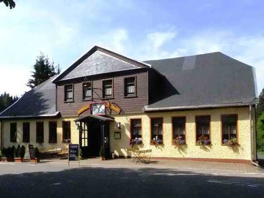 Gasthaus/Gaststätte Auerhahn mit Wohnung