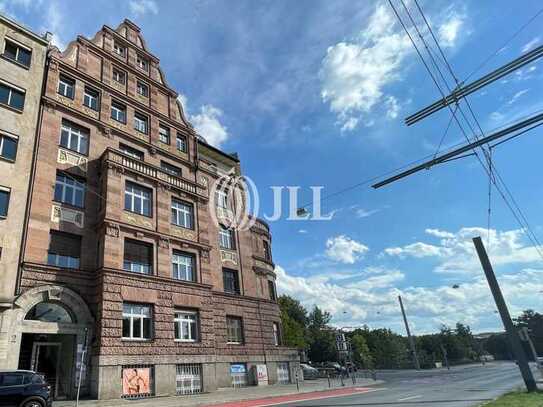 Traumhafte Bürofläche mit Blick über Nürnberg